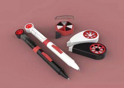 他们志愿服务高铁,设计高铁文创,传播高铁文化…