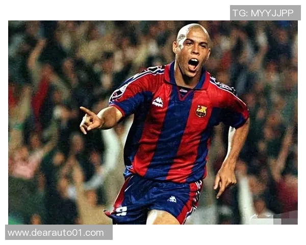 全球足球历史十大球星排名 盘点传奇人物与辉煌时刻 全球足球历史十大球星排名 盘点传奇人物与辉煌时刻