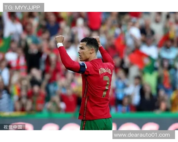 C罗足球技巧小视频集锦：精彩进球与惊人操作全纪录