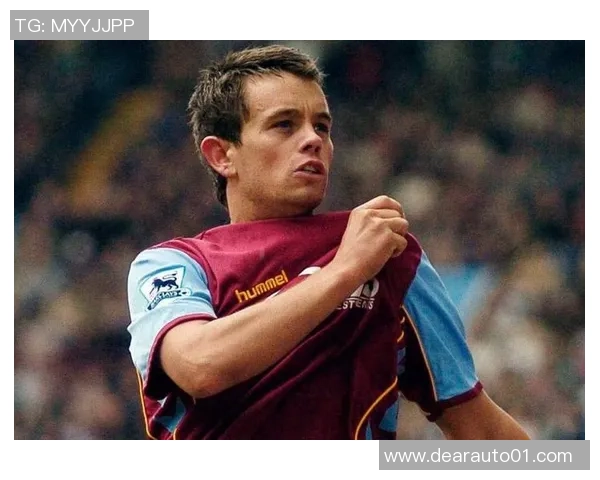 退役足球球星因经营不善破产反思体育明星财富管理缺失